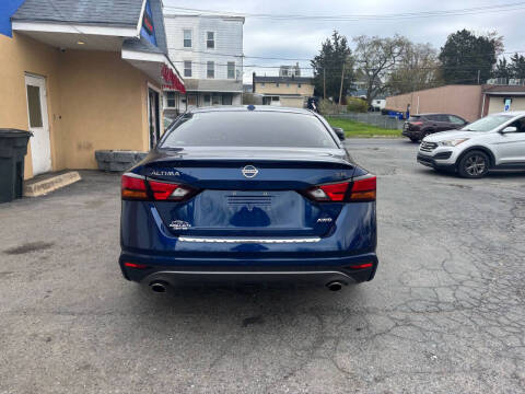 2019 Nissan Altima 2.5 SR