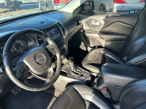 2019 Jeep Cherokee Latitude Plus