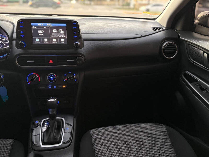 2021 Hyundai Kona SE