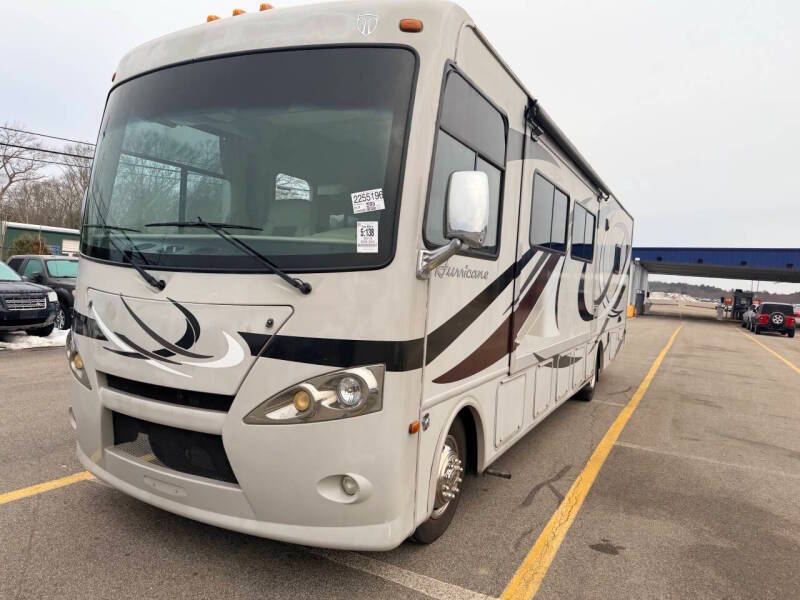 2013 Thor Motor Coach Hurricane