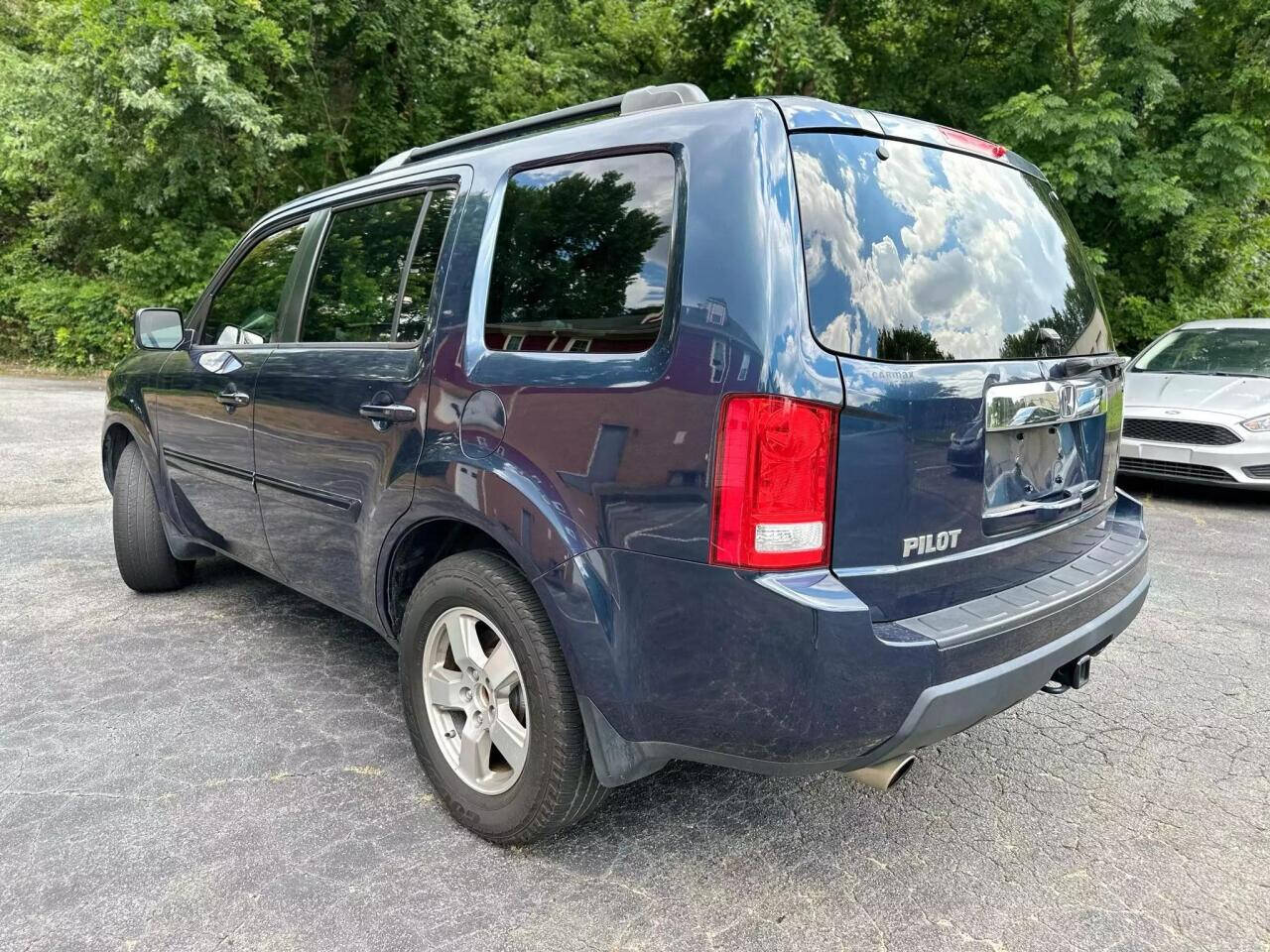 2011 Honda Pilot for sale at Bingo Auto Sales LLC in Atlanta , GA