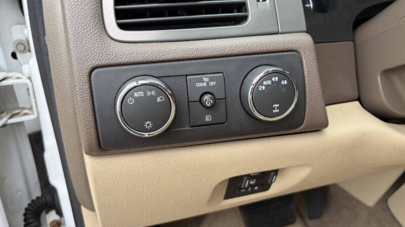 2011 Chevrolet Suburban LT