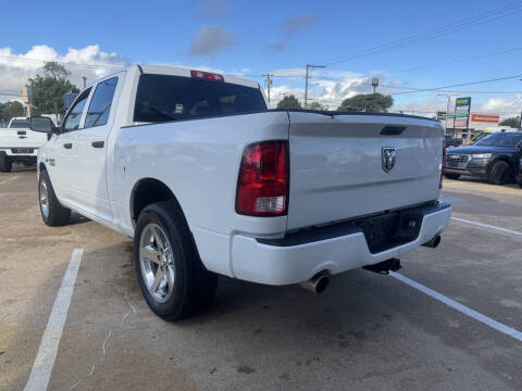 2017 RAM 1500 Express