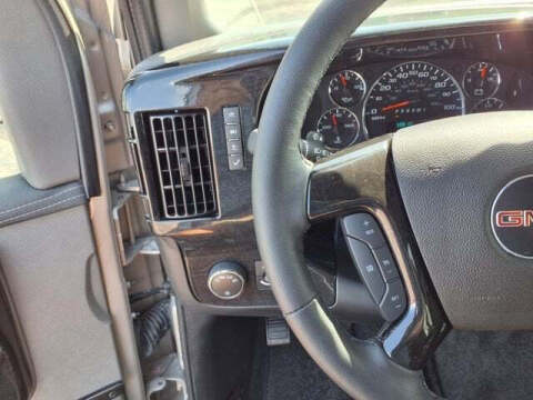 2025 GMC Savana 2500