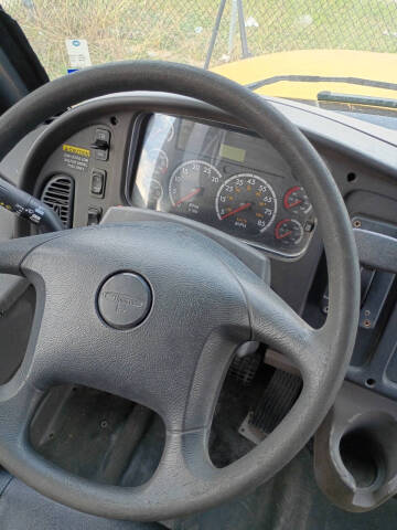 2009 Freightliner B2 Chassis