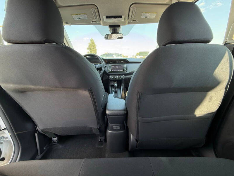 2025 Nissan Kicks Play S