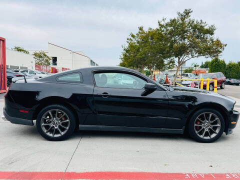 2012 Ford Mustang V6 Premium