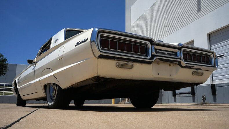 1965 Ford Thunderbird