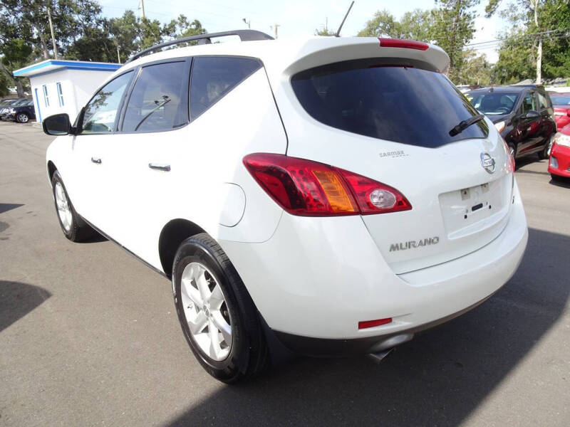 2010 Nissan Murano LE