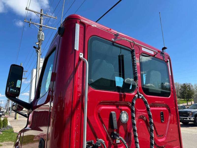 2019 Freightliner Cascadia