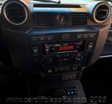 1985 Land Rover Defender