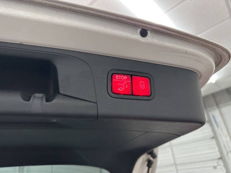 2017 Mercedes-Benz GLC GLC 300