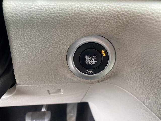 2023 Chrysler Pacifica Plug-In Hybrid Touring L