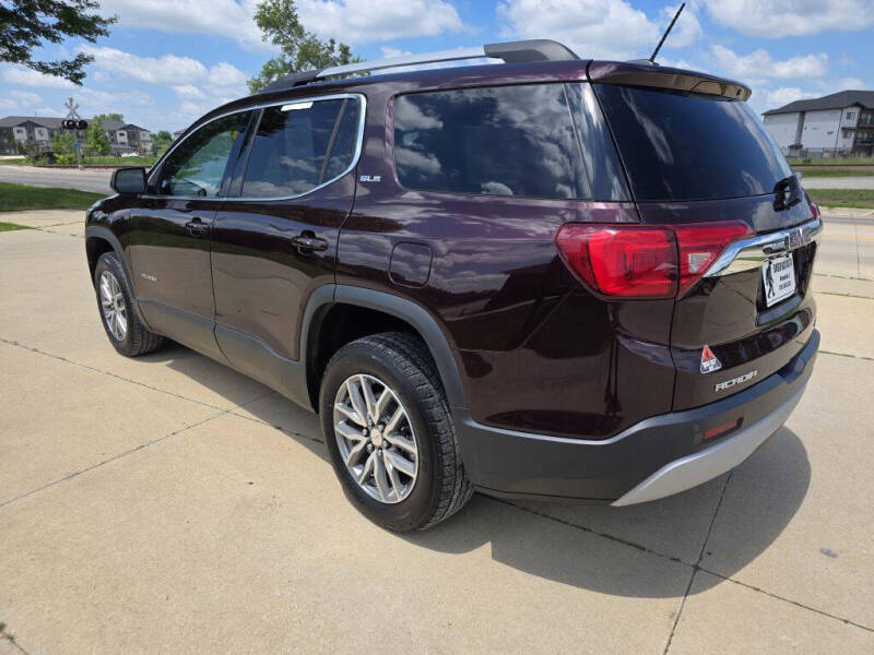 2017 GMC Acadia SLE-2