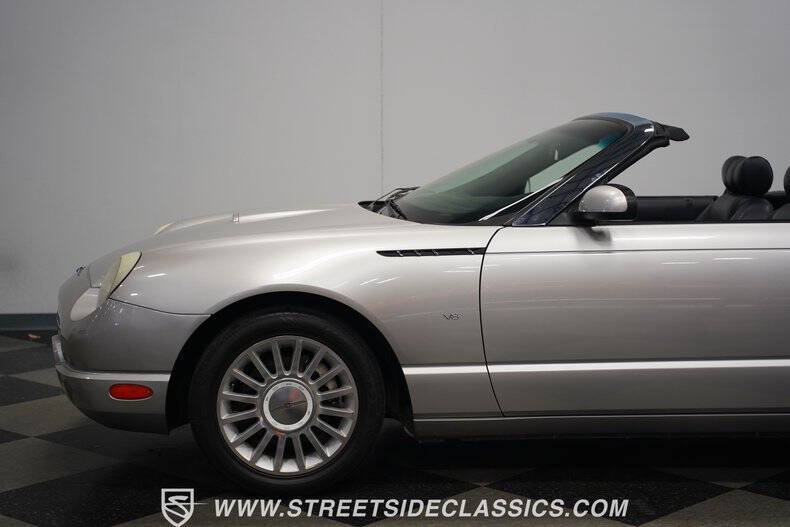 2004 Ford Thunderbird Deluxe