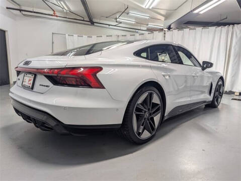 2022 Audi RS e-tron GT quattro