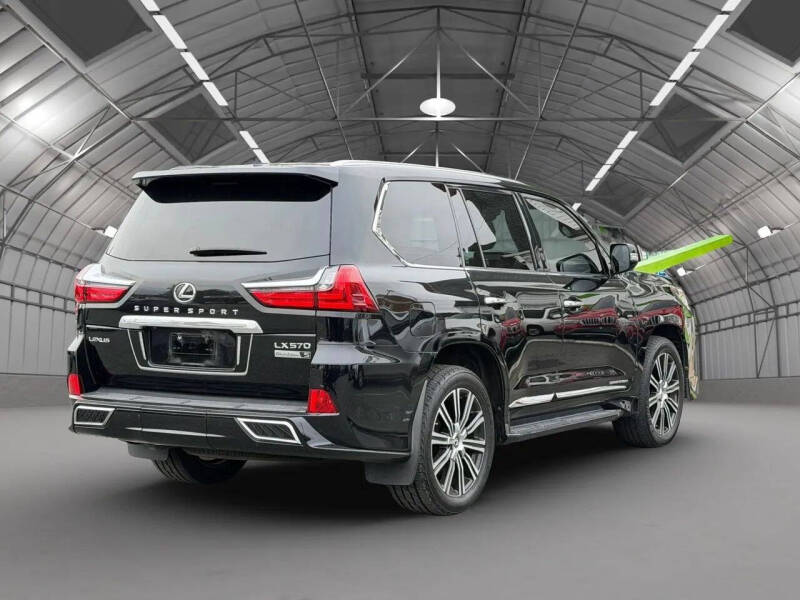 2020 Lexus LX 570 Three-Row