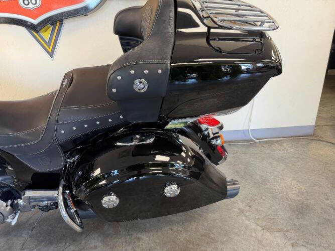2018 Indian Roadmaster Thunder Black