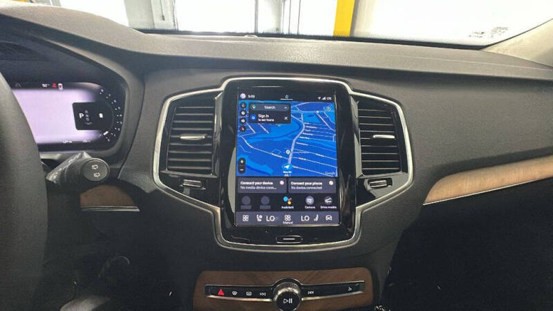 2023 Volvo XC90 B5 Plus Bright Theme