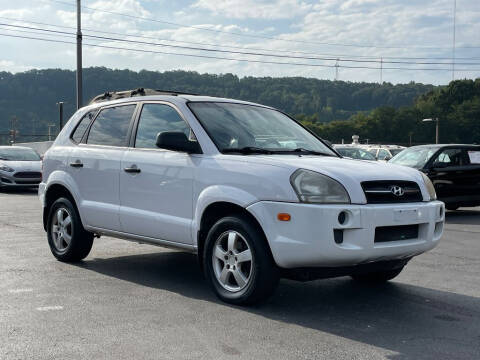 2006 Hyundai Tucson for sale at Ole Ben Franklin Motors KNOXVILLE - Clinton Highway in Knoxville TN