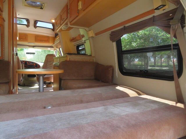 2006 Ford E-Series E-350 SD