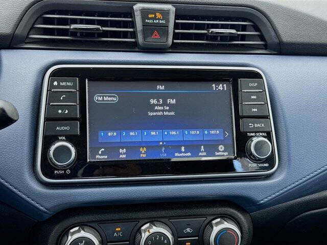 2023 Nissan Versa SV