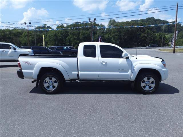 2010 Toyota Tacoma for sale at Auto Energy in Lebanon, VA