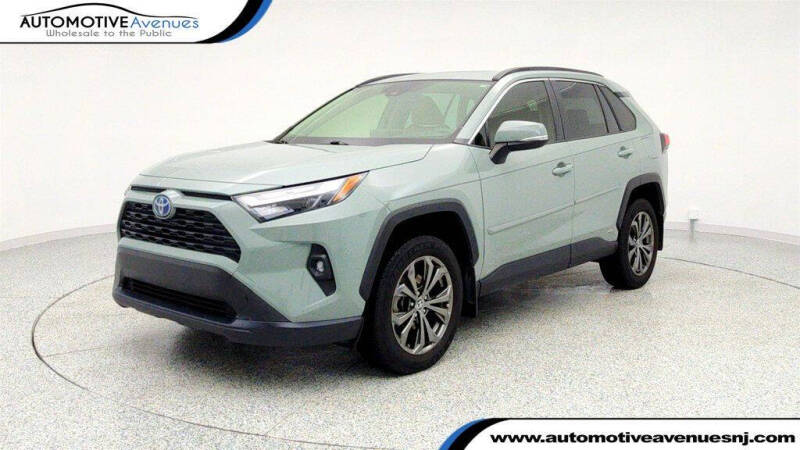 2023 Toyota RAV4 Hybrid XLE Premium