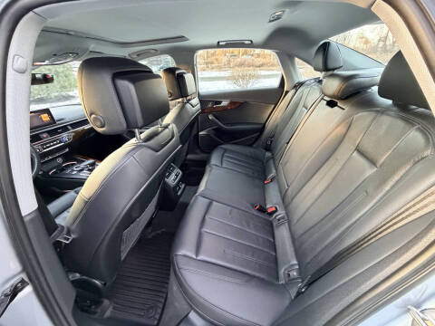 2019 Audi A4 quattro Premium Plus 45 TFSI