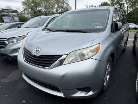 2012 Toyota Sienna
