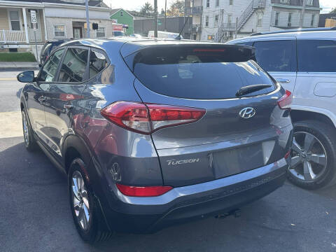 2018 Hyundai Tucson SE
