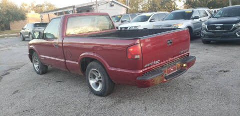2000 Chevrolet S-10 LS