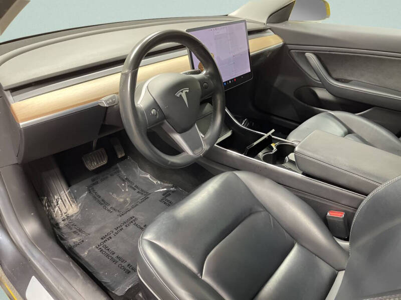 2019 Tesla Model 3 Standard Range Plus