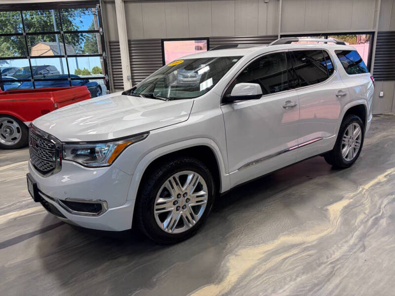 2017 GMC Acadia Denali