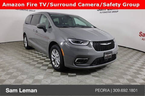 2023 Chrysler Pacifica for sale at Sam Leman Chrysler Jeep Dodge of Peoria in Peoria IL