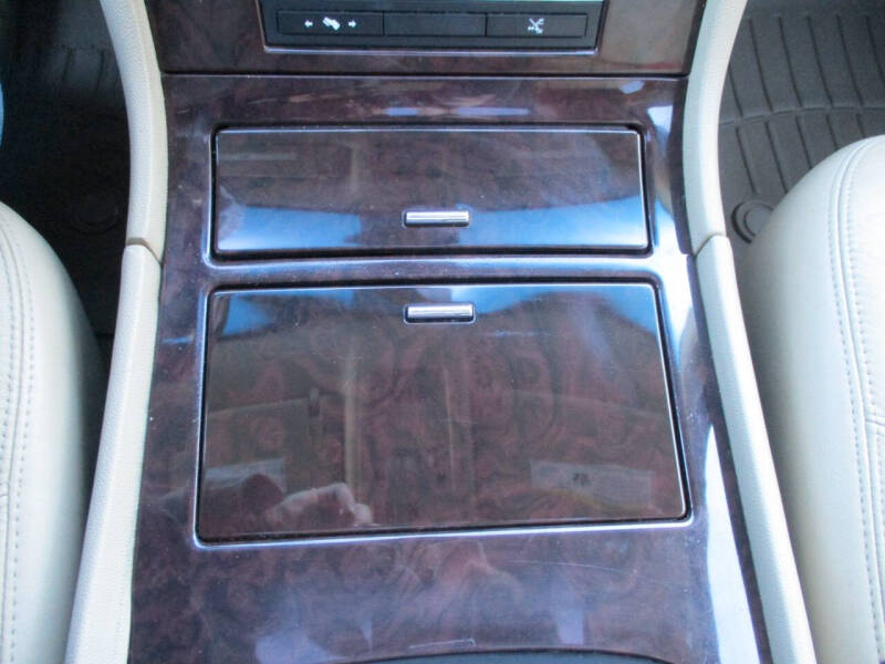 2010 Cadillac Escalade ESV Premium