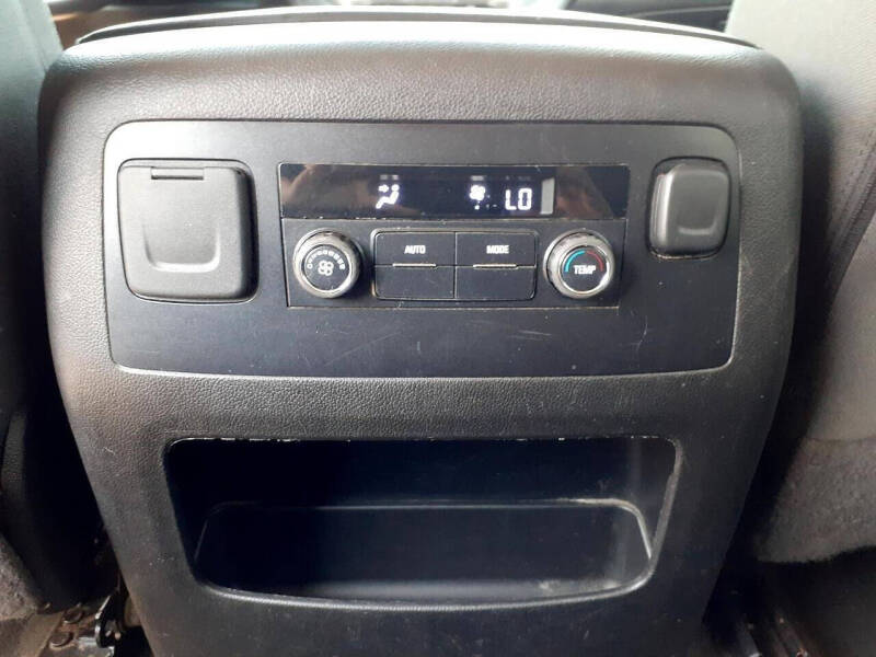 2016 GMC Yukon XL SLE