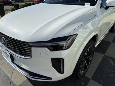 2025 Volvo XC90 B6 Plus Bright Theme 7P