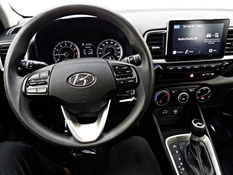 2021 Hyundai Venue SE