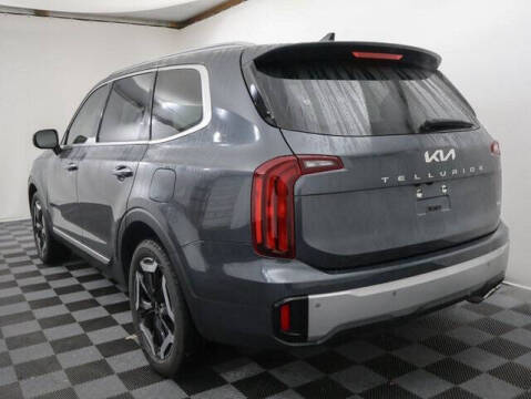 2023 Kia Telluride S