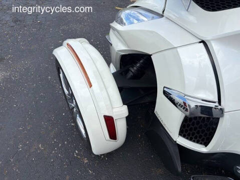 2014 Can-Am Spyder RT-S SE6