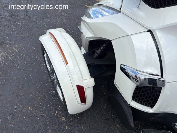 2014 Can-Am Spyder RT-S SE6