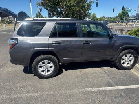 2022 Toyota 4Runner SR5