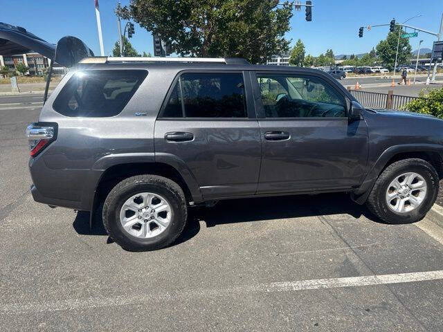 2022 Toyota 4Runner SR5
