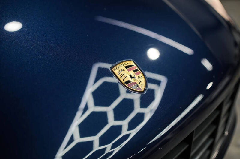 2015 Porsche Macan S