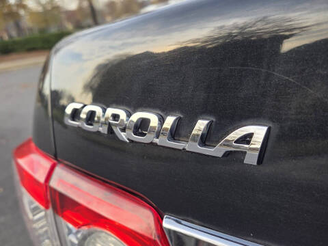 2012 Toyota Corolla LE