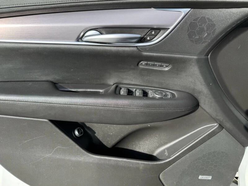 2017 Cadillac XT5 Premium Luxury