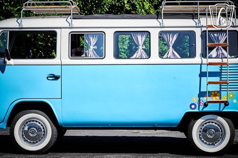 1990 Volkswagen Bus