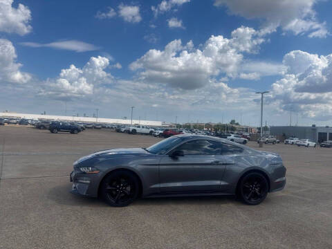 2022 Ford Mustang EcoBoost