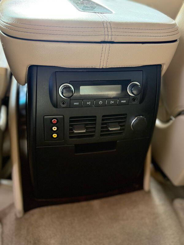 2011 Cadillac Escalade EXT Premium